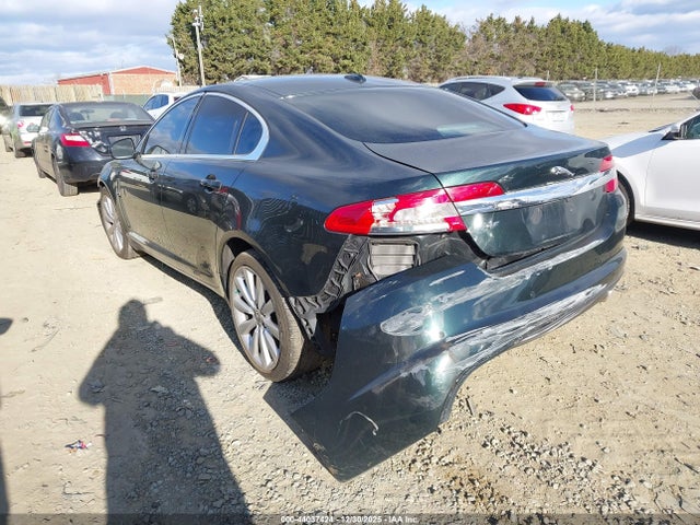 2010 JAGUAR XF SAJWA0GB5ALR75285 Photo 2