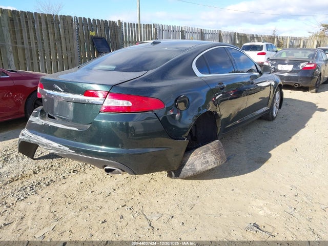 2010 JAGUAR XF SAJWA0GB5ALR75285 Photo 3