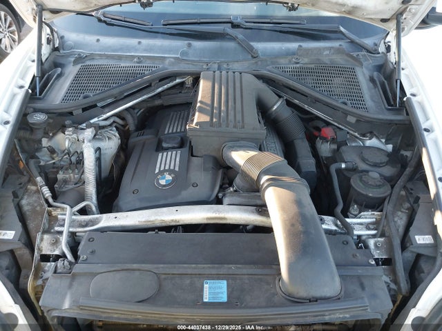 2010 BMW X5 5UXFE4C58AL380861 Photo 9
