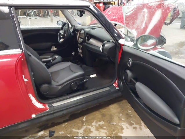 2009 MINI COOPER WMWMF33539TU72789 Photo 4