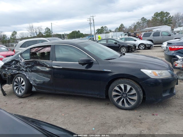 1HGCR6F7XEA006367 Honda Accord Hybrid Touring