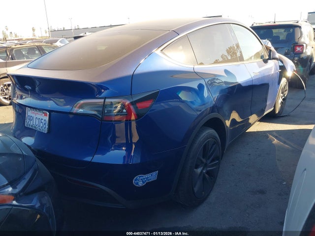 2024 TESLA MODEL Y 7SAYGDED6RF207916 Photo 3