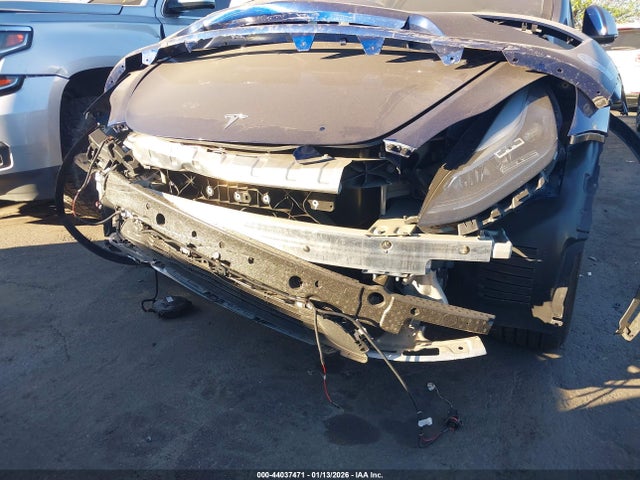 2024 TESLA MODEL Y 7SAYGDED6RF207916 Photo 5