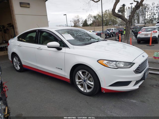 3FA6P0UU1JR233878 Ford Fusion Hybrid S
