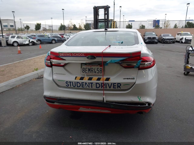 3FA6P0UU1JR233878 Ford Fusion Hybrid S