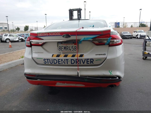 3FA6P0UU1JR233878 Ford Fusion Hybrid S
