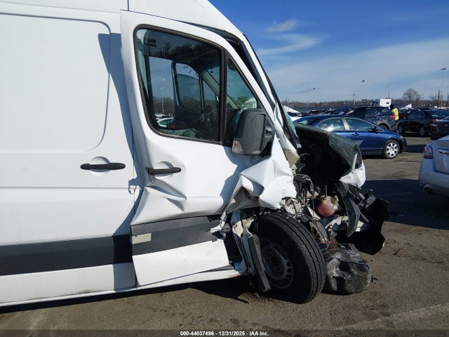 WD3PE8CD0JP600193 Mercedes-Benz Sprinter 2500 High Roof V6