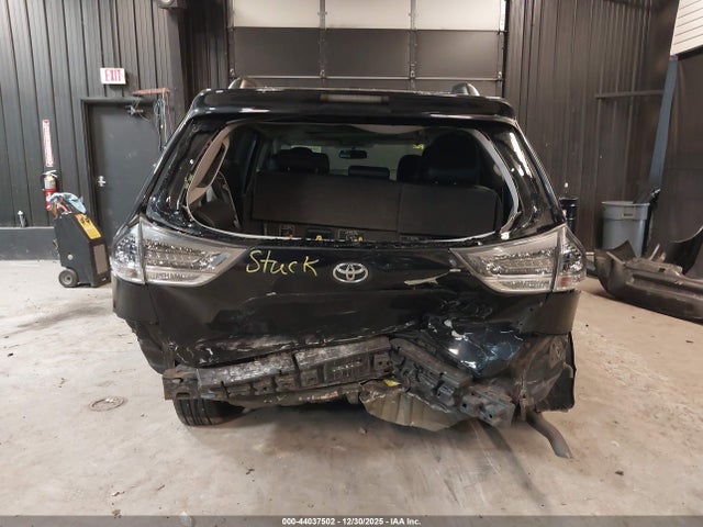 Aukcja sprzedaży 2014 Toyota Sienna Se 8 Passenger, vin: 5TDXK3DC8ES408684, numer aukcji: 44037502