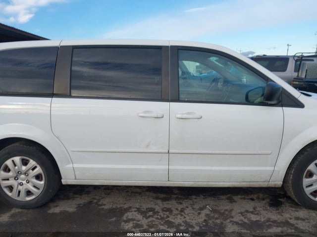 2C4RDGBG3GR101628 Dodge Grand Caravan Se