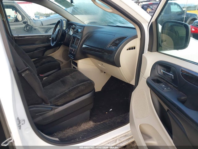 2C4RDGBG3GR101628 Dodge Grand Caravan Se