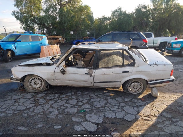 44037578 :رقم المزاد ، WBAAD1313LED12307 vin ، 1990 Bmw 325 I مزاد بيع