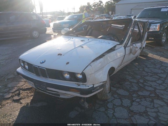 44037578 :رقم المزاد ، WBAAD1313LED12307 vin ، 1990 Bmw 325 I مزاد بيع