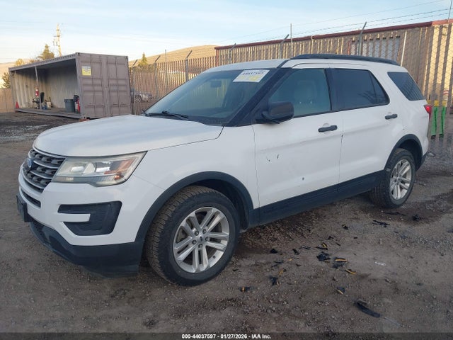 Ford Explorer 2017 1FM5K8B80HGA13489 Image 2
