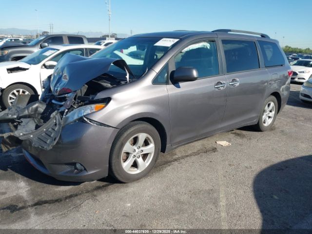 2017 TOYOTA SIENNA 5TDYZ3DC8HS842219 Photo 1