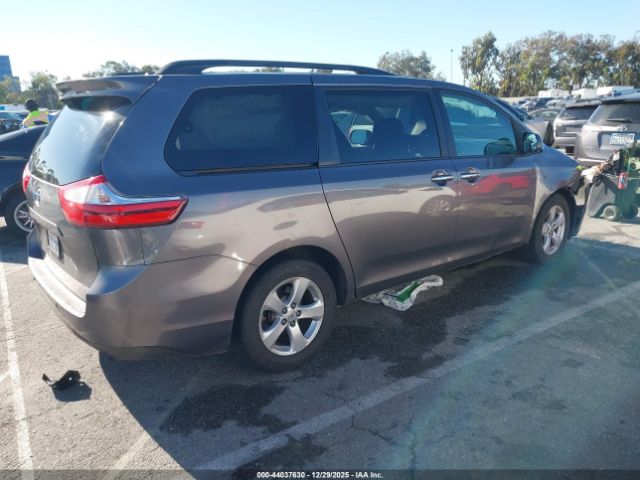 2017 TOYOTA SIENNA 5TDYZ3DC8HS842219 Photo 3