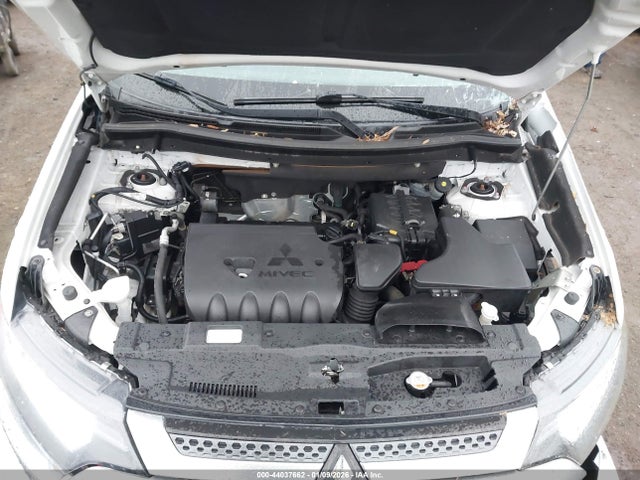 2019 MITSUBISHI OUTLANDER JA4AZ3A37KZ008156 Photo 9