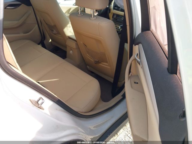 2015 BMW X1 WBAVM1C58FVW56866 Photo 7