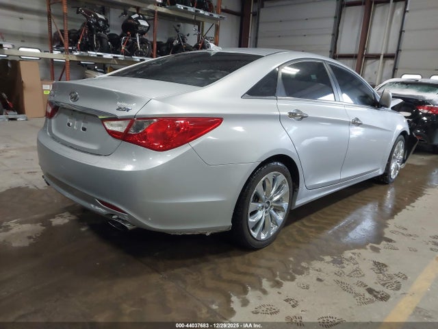 Продажа на аукционе авто 2012 Hyundai Sonata Se 2.0t, vin: 5NPEC4AB7CH365884, номер лота: 44037683