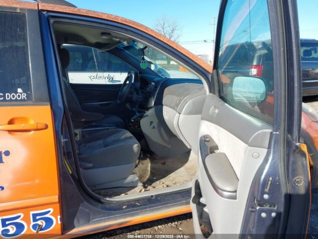 2010 TOYOTA SIENNA 5TDKK4CCXAS302670 Photo 4