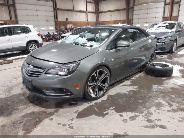 2018 BUICK CASCADA W04WH3N54JG067549 Photo 1