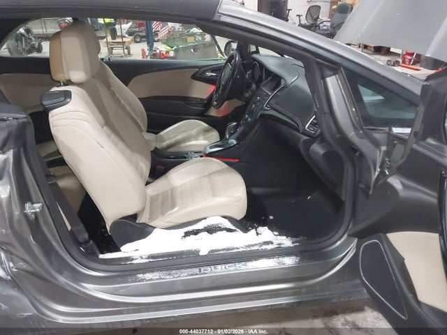 2018 BUICK CASCADA W04WH3N54JG067549 Photo 4