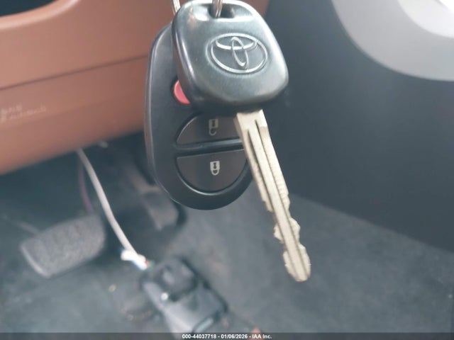 5TDDY5G1XGS138707 Toyota Sequoia Platinum 5.7l V8
