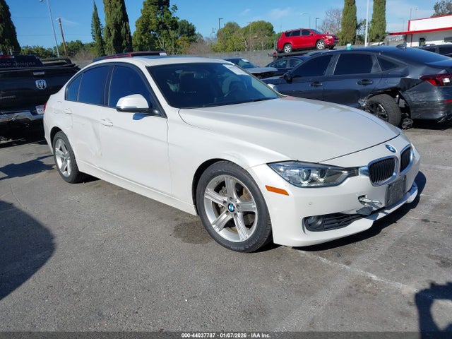44037787 :رقم المزاد ، WBA3A5G56FNS84672 vin ، 2015 Bmw 328i مزاد بيع
