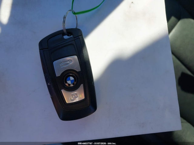 Продажа на аукционе авто 2015 Bmw 328i, vin: WBA3A5G56FNS84672, номер лота: 44037787