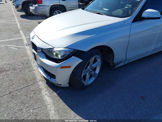 Продажа на аукционе авто 2015 Bmw 328i, vin: WBA3A5G56FNS84672, номер лота: 44037787