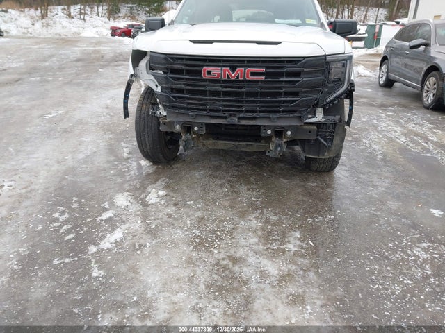 Продажа на аукционе авто 2024 Gmc Sierra K1500, vin: 1GTUUAED5RZ271104, номер лота: 44037809