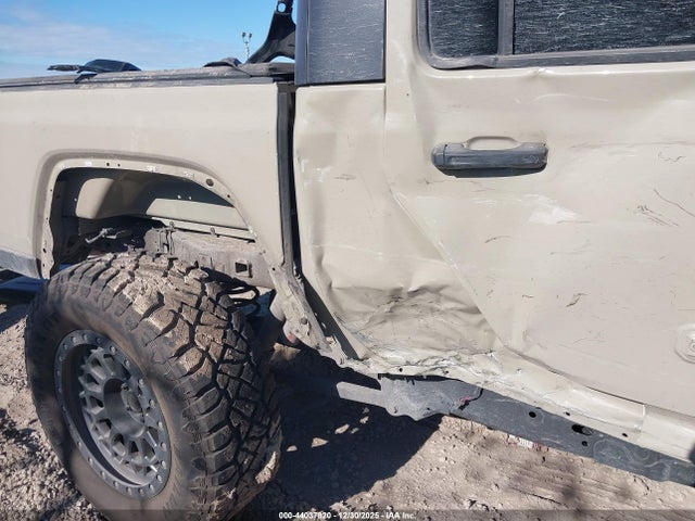 1C6JJTEG9LL209675 Jeep Gladiator Mojave 4x4