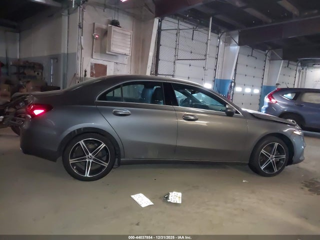 Aukcja sprzedaży 2019 Mercedes-benz A 220 4matic, vin: WDD3G4FB4KW006625, numer aukcji: 44037854