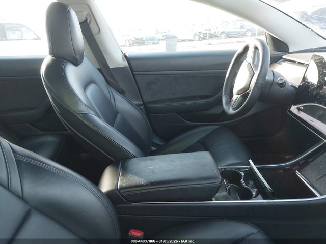 Продаж на аукціоні авто 2020 Tesla Model 3, vin: 5YJ3E1EA2LF738040, номер лоту: 44037866