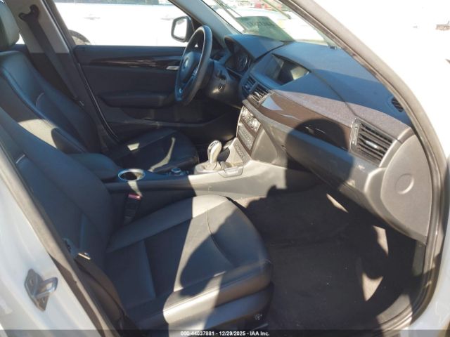 2013 BMW X1 WBAVL1C54DVR85967 Photo 4