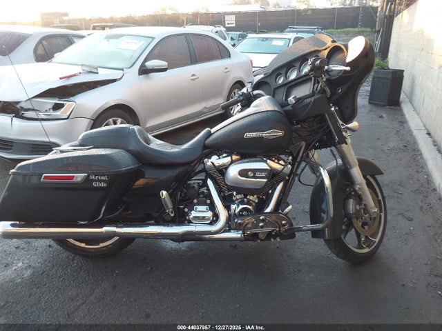 Harley-Davidson FLHX 2023 1HD1KBC15PB678125 Image 12