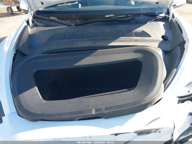 2022 TESLA MODEL Y 7SAYGDEE6NF410081 Photo 9