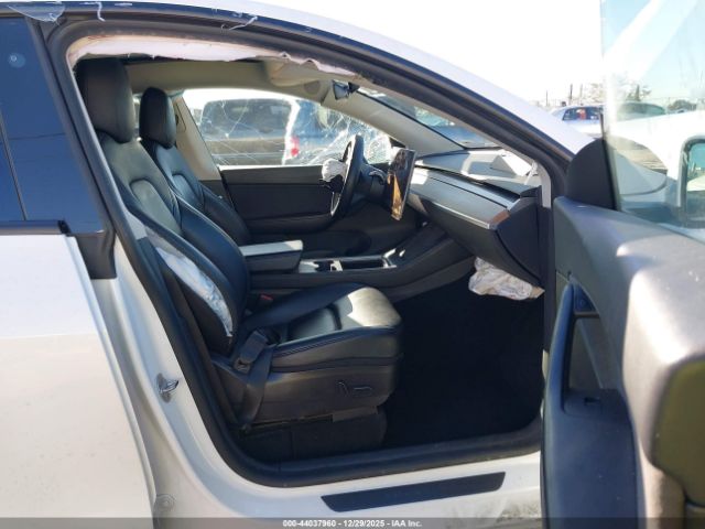 2022 TESLA MODEL Y 7SAYGDEE6NF410081 Photo 4