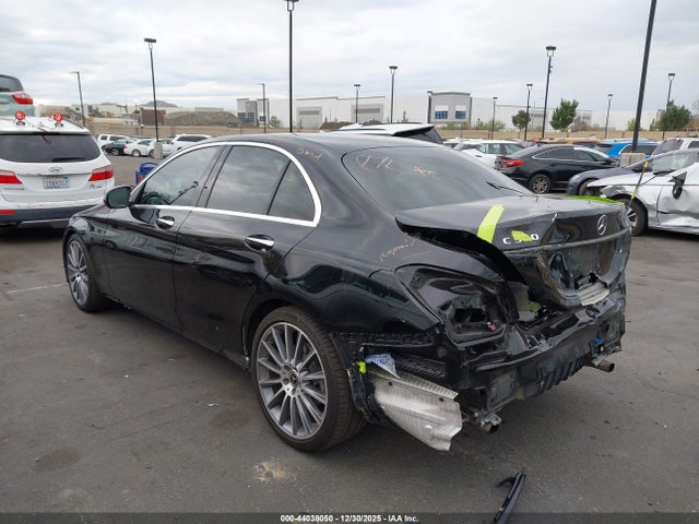 W1KWF8DBXMR615830 Mercedes-Benz C 300 Sedan
