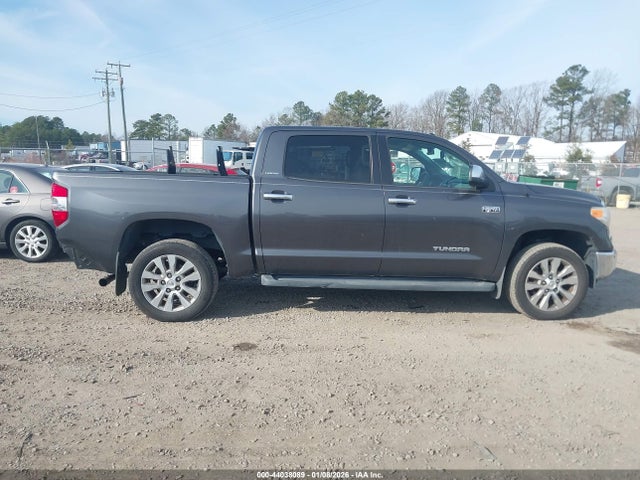 5TFHY5F13EX330450 Toyota Tundra Limited 5.7l V8