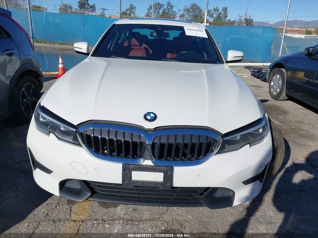 3MW5R1J09N8C45616 BMW 330I