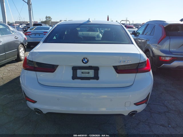 3MW5R1J09N8C45616 BMW 330I