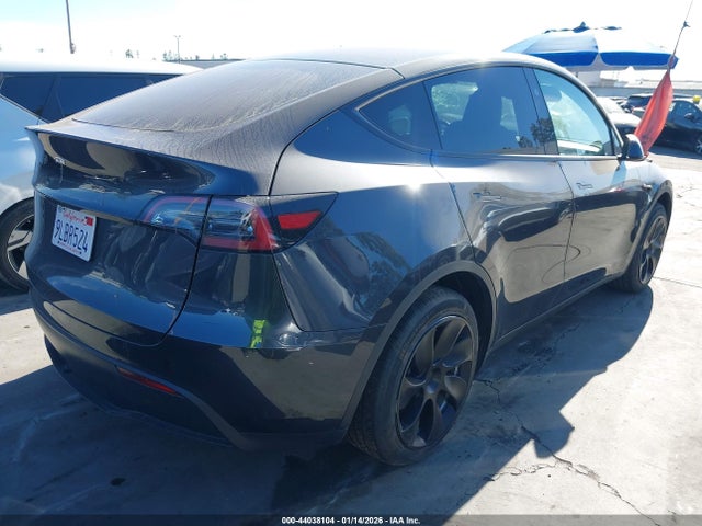 2024 TESLA MODEL Y 7SAYGDED7RF016828 Photo 3