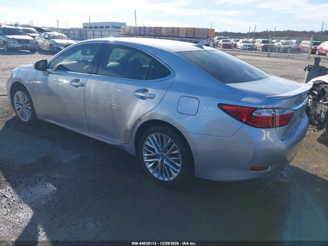 2013 LEXUS ES 350 JTHBK1GG9D2030392 Photo 2