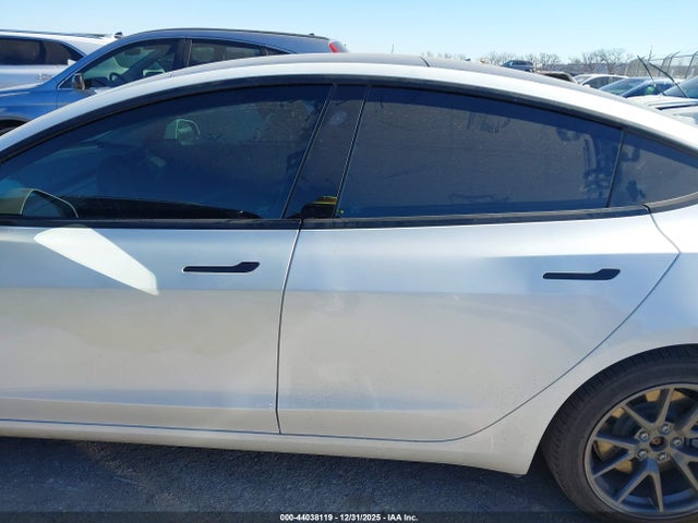 Tesla Model 3 Standard Range Plus Rear-wheel Drive 2021 5YJ3E1EA0MF871428 Image 15