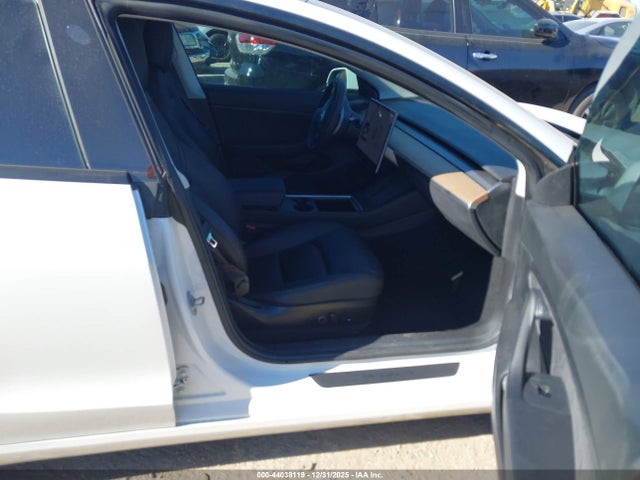 2021 TESLA MODEL 3 5YJ3E1EA0MF871428 Photo 4