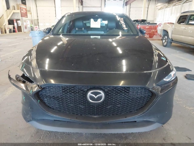JM1BPAKL6M1338617 Mazda Mazda3 Select