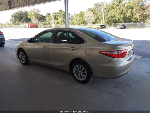 2015 TOYOTA CAMRY HYBRID 4T1BD1FK5FU174879 Photo 2