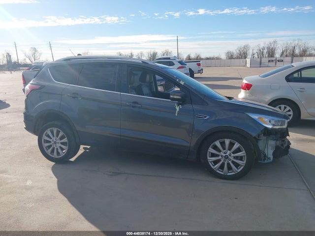 Ford Escape Titanium 2017 1FMCU0J96HUC13727 Image 14