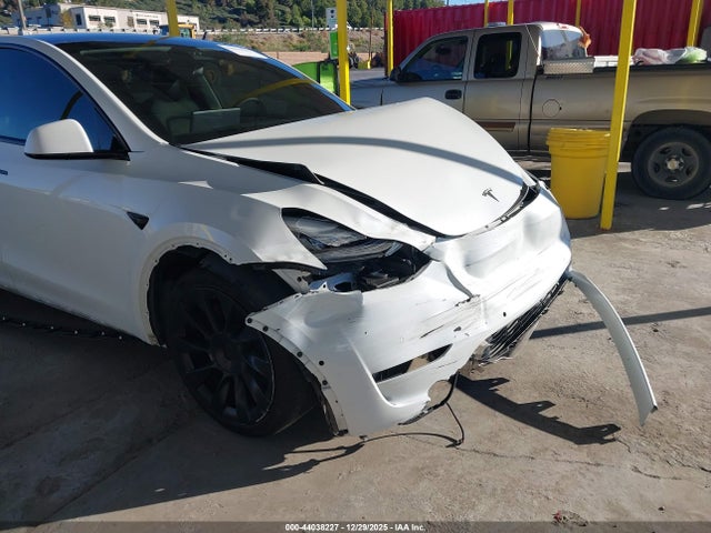 5YJYGDEEXMF213412 Tesla Model Y Long Range Dual Motor All-wheel Drive