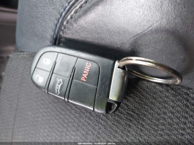 2015 CHRYSLER 200 1C3CCCBB8FN590713 Photo 10